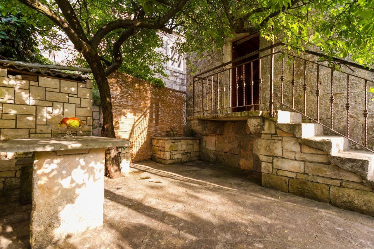 Old Small Stone House Zrnovo Luaran gambar